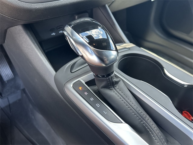 Vehicle image 31 of 45