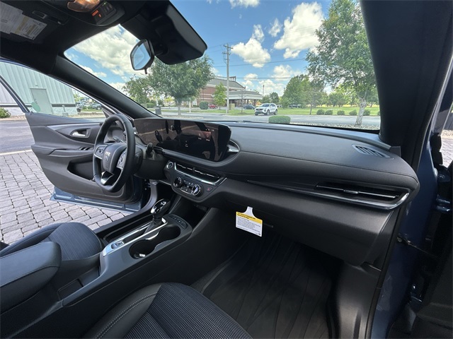 Vehicle image 43 of 45