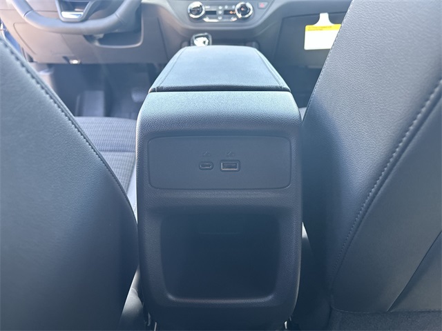 Vehicle image 36 of 45