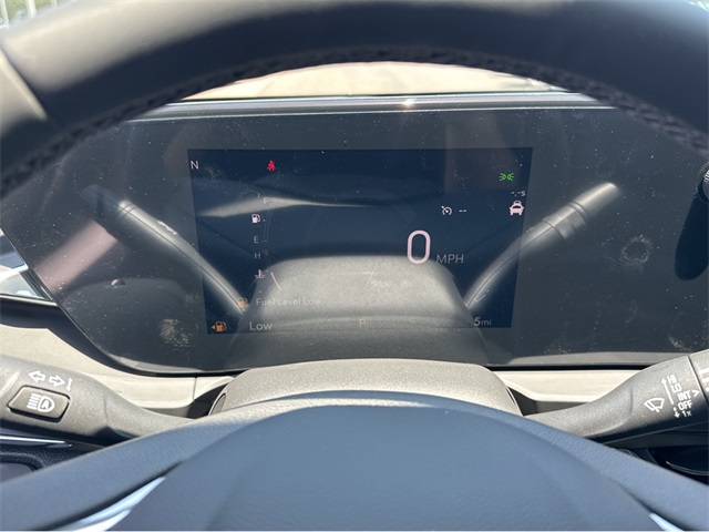 Vehicle image 17 of 34