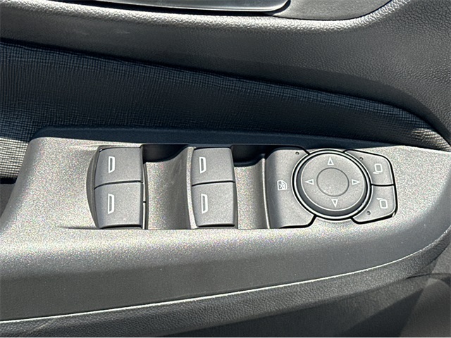 Vehicle image 29 of 34
