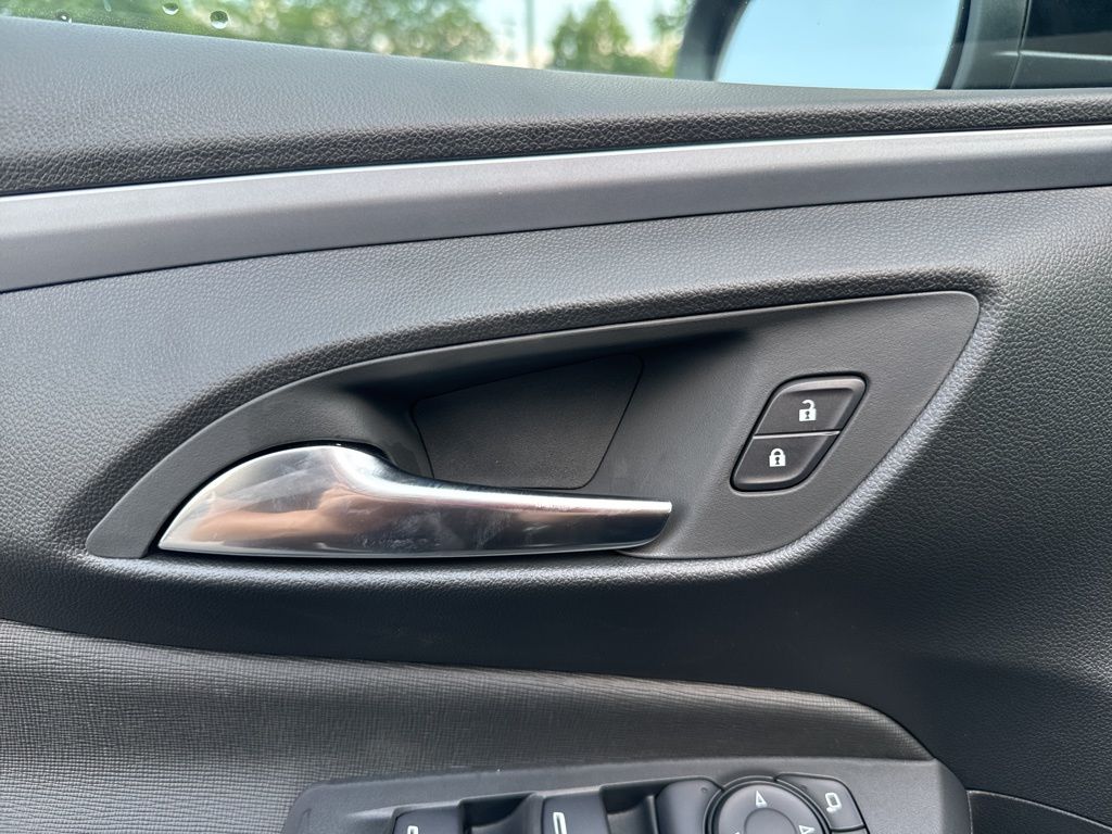 2025 Buick Envista Preferred Image 26 of 51