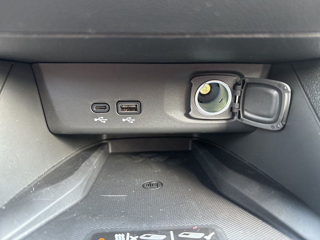 2025 Buick Envista Preferred Image 11 of 51