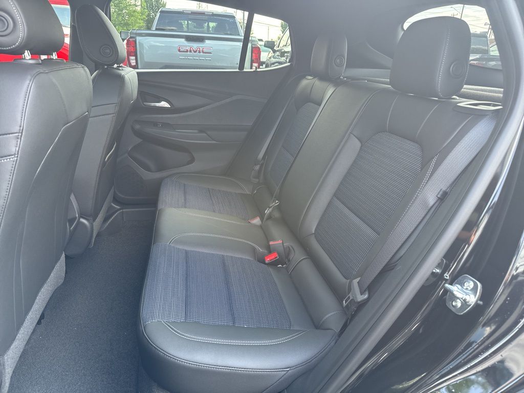 2025 Buick Envista Preferred Image 15 of 51