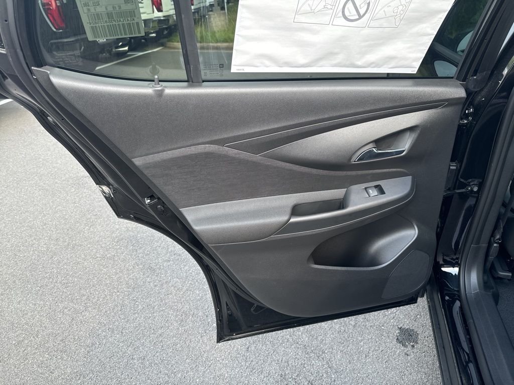 2025 Buick Envista Preferred Image 27 of 51