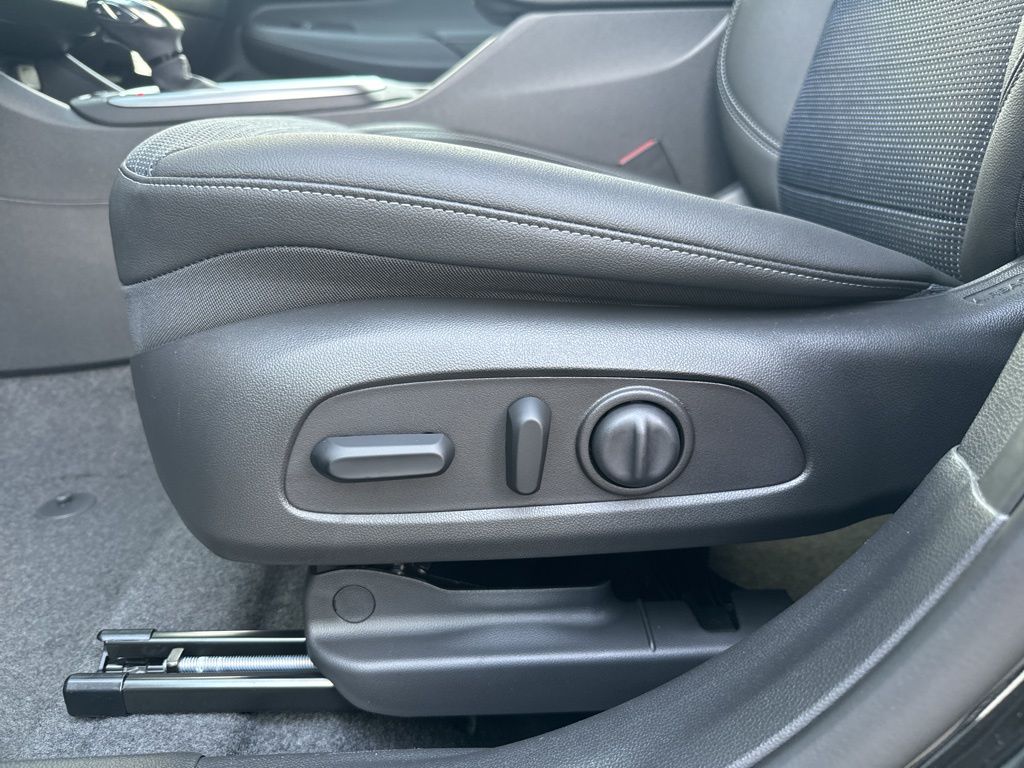 2025 Buick Envista Preferred Image 41 of 51