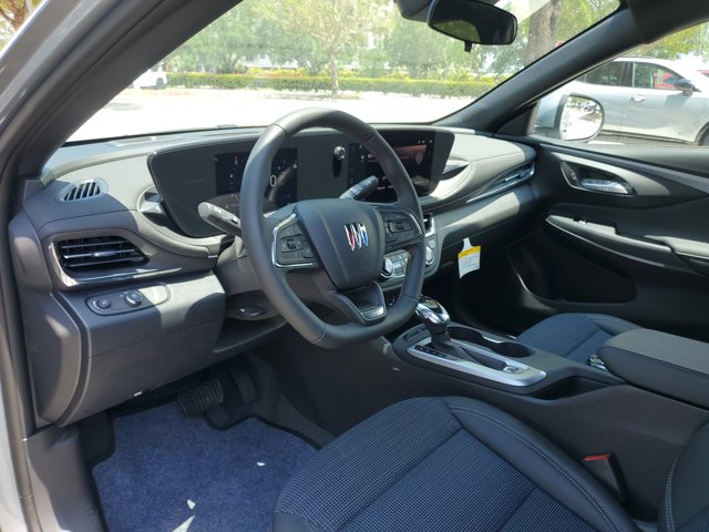 Vehicle image 8 of 15