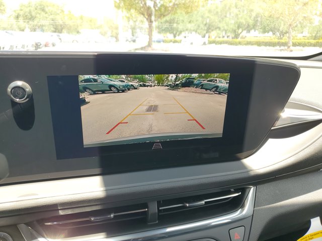 Vehicle image 13 of 15