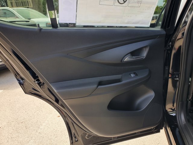 Vehicle image 13 of 16