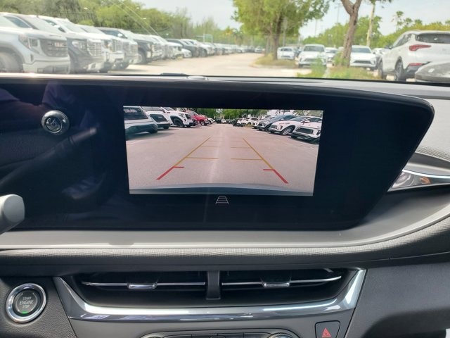 Vehicle image 10 of 16