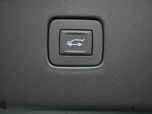 Vehicle image 45 of 47