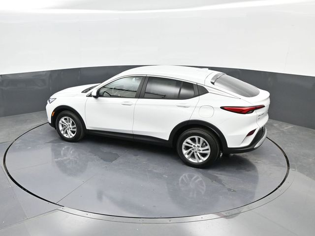 Vehicle image 27 of 47