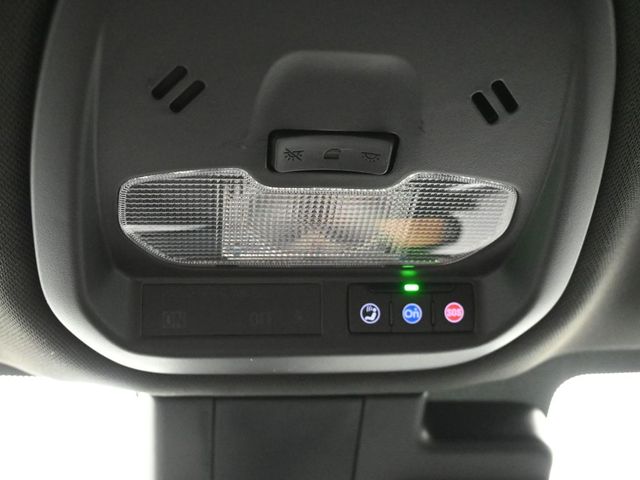 Vehicle image 44 of 47