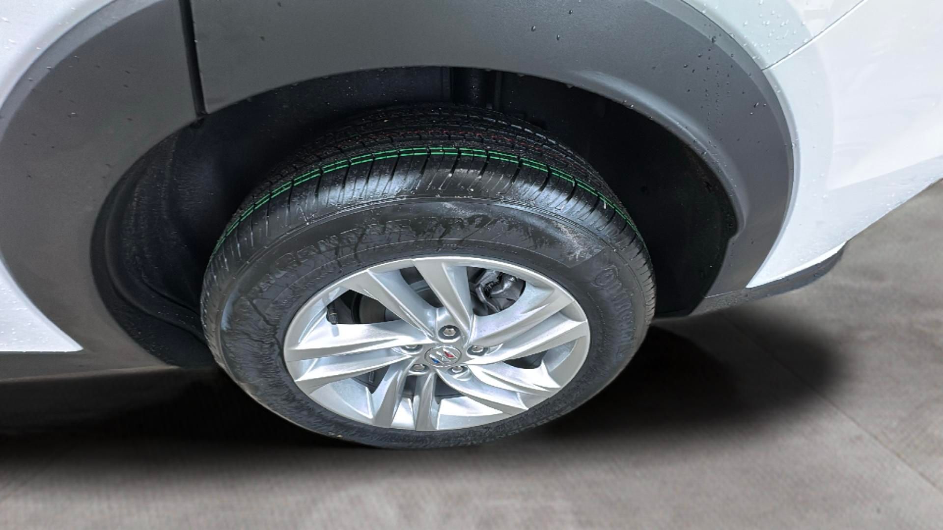 2025 Buick Envista Preferred Image 28 of 30