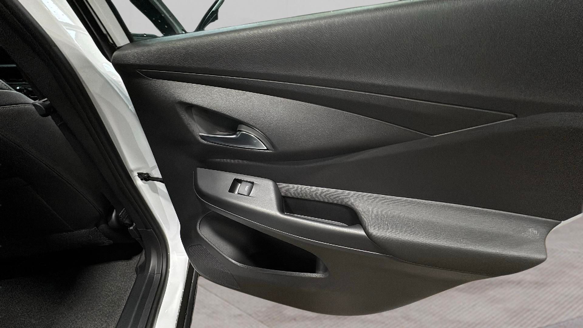 2025 Buick Envista Preferred Image 23 of 30