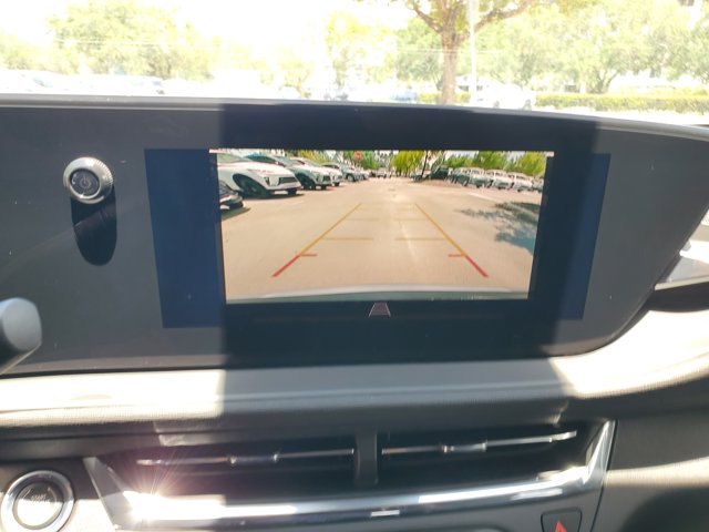 Vehicle image 18 of 18
