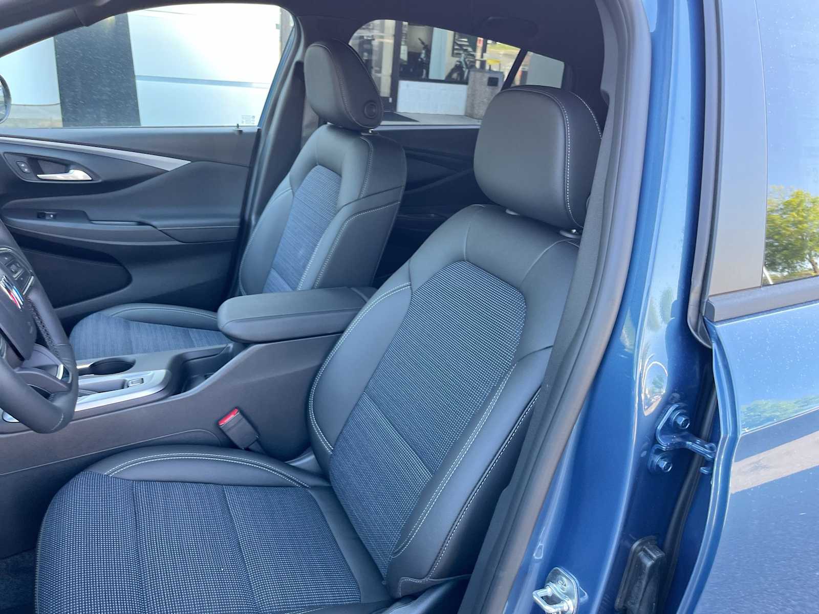 2025 Buick Envista Preferred Image 16 of 25