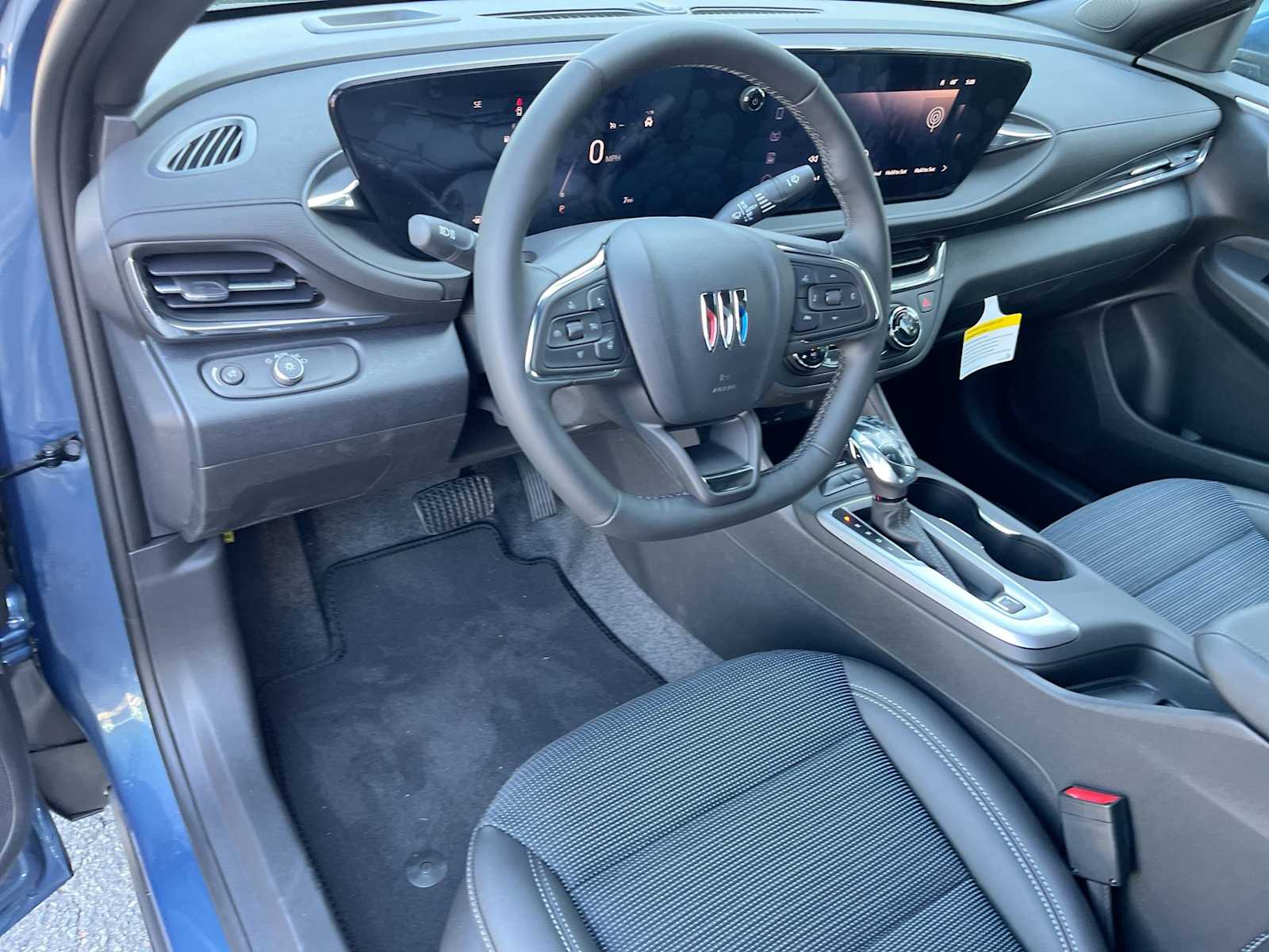 2025 Buick Envista Preferred Image 10 of 25