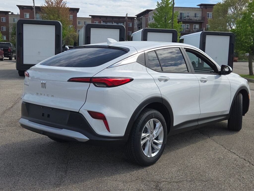 Vehicle image 2 of 32