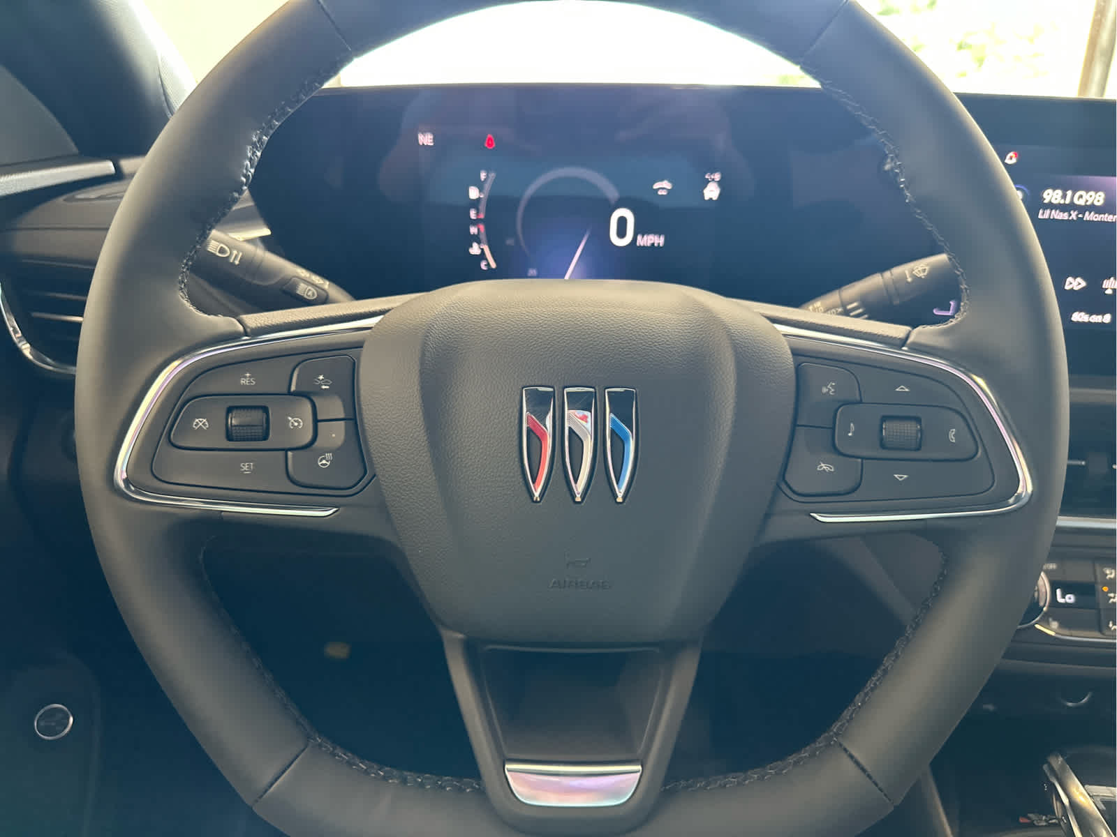 Vehicle image 23 of 46