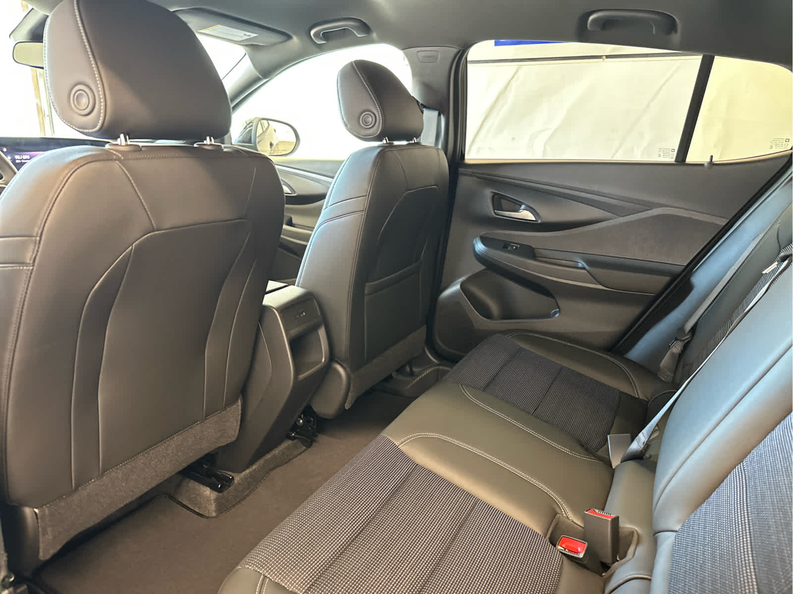 Vehicle image 13 of 46