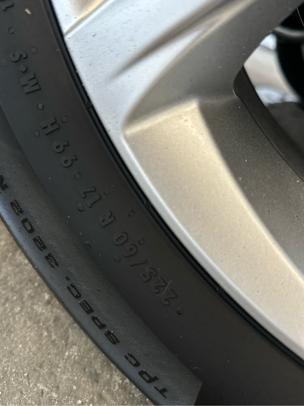 Vehicle image 7 of 46