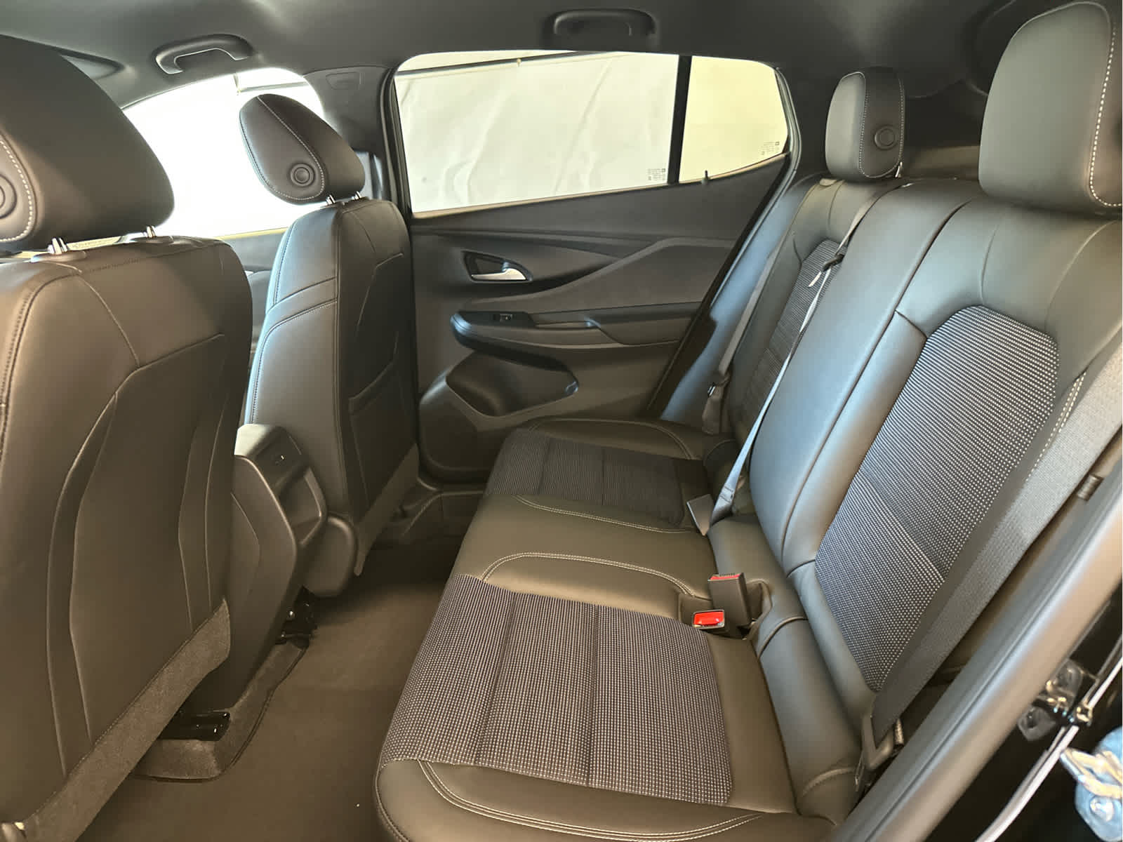 Vehicle image 17 of 46
