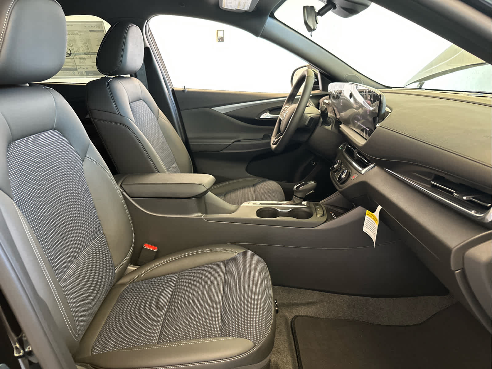 Vehicle image 20 of 46