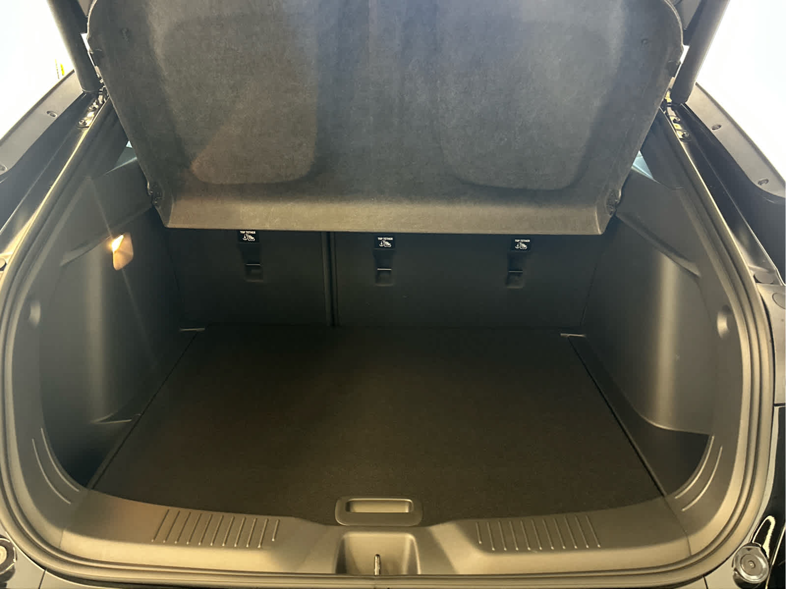 Vehicle image 8 of 46