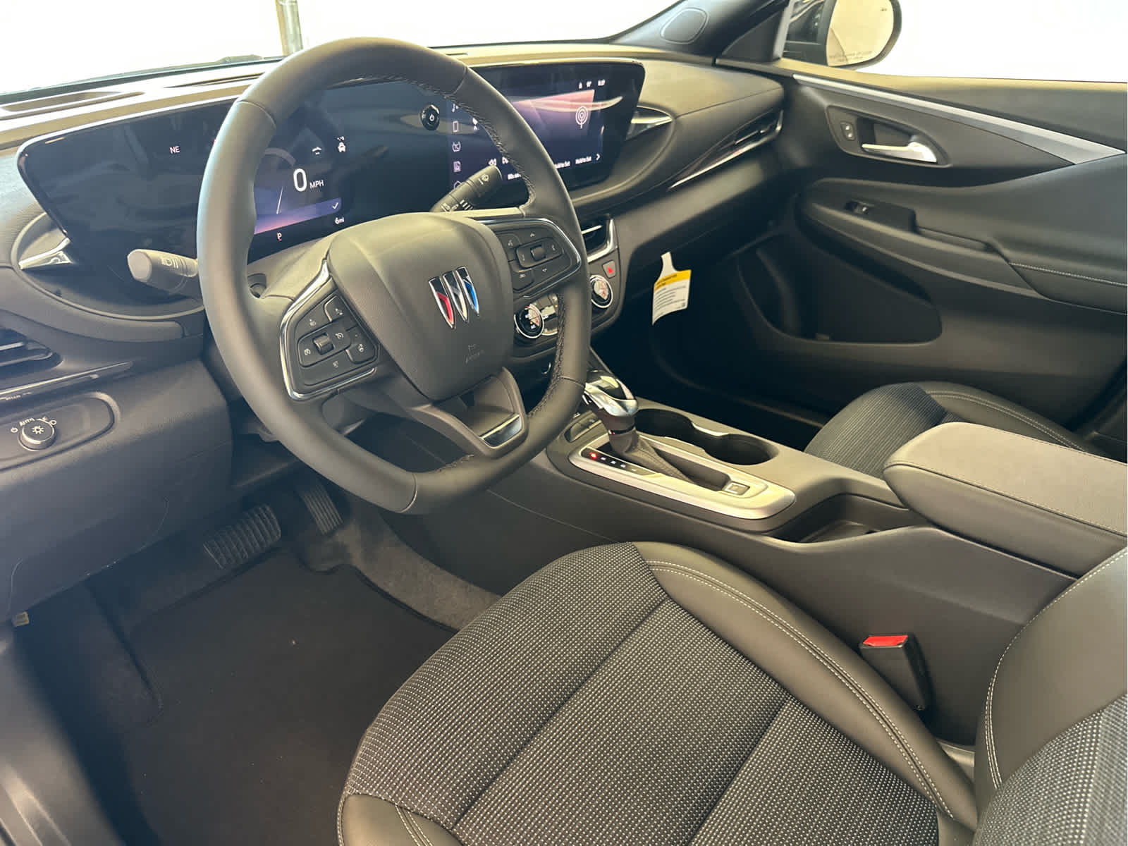 Vehicle image 21 of 46