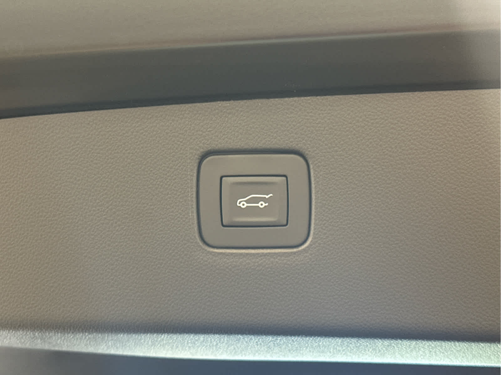 Vehicle image 35 of 46