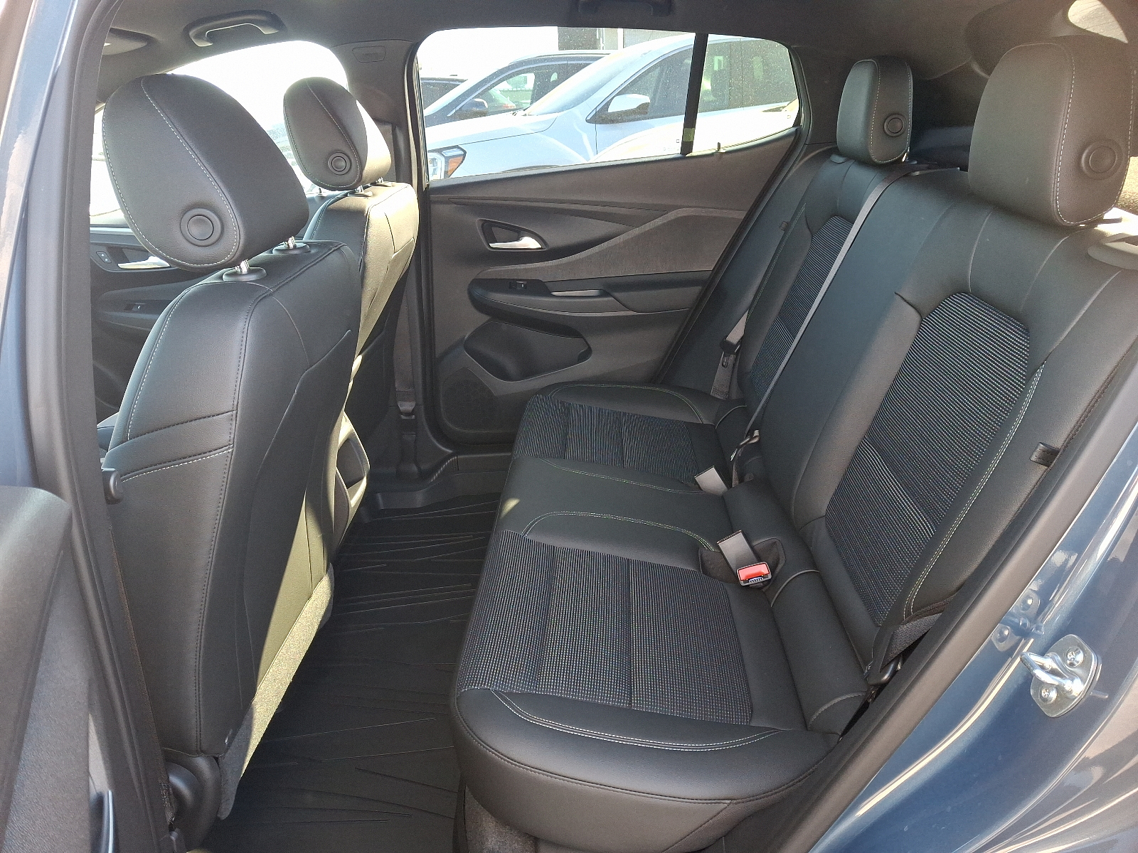 Vehicle image 9 of 21