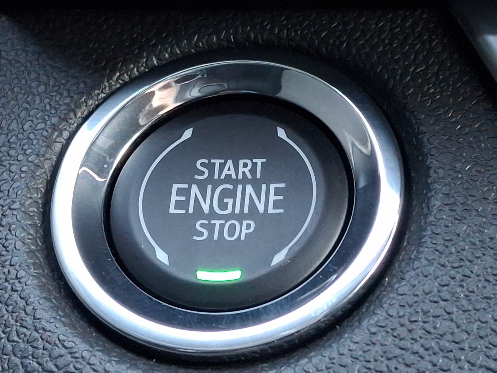 Vehicle image 18 of 21