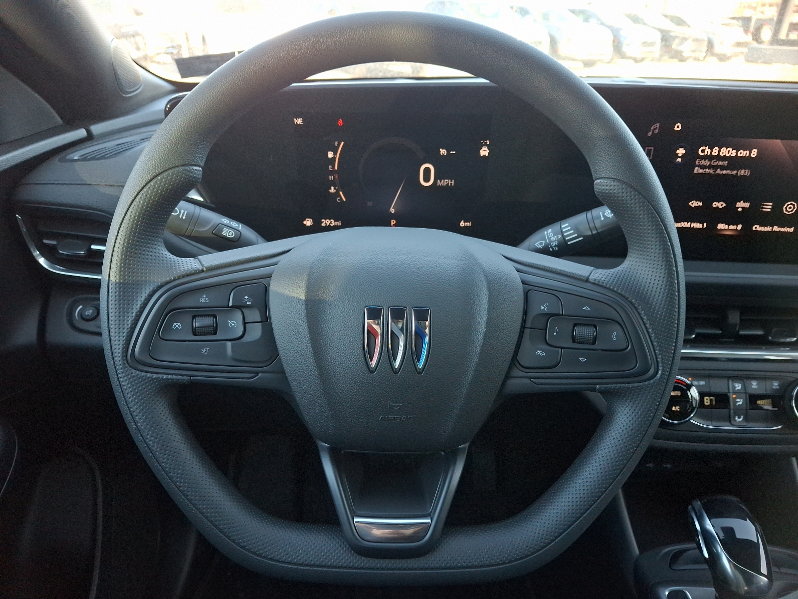 Vehicle image 16 of 21