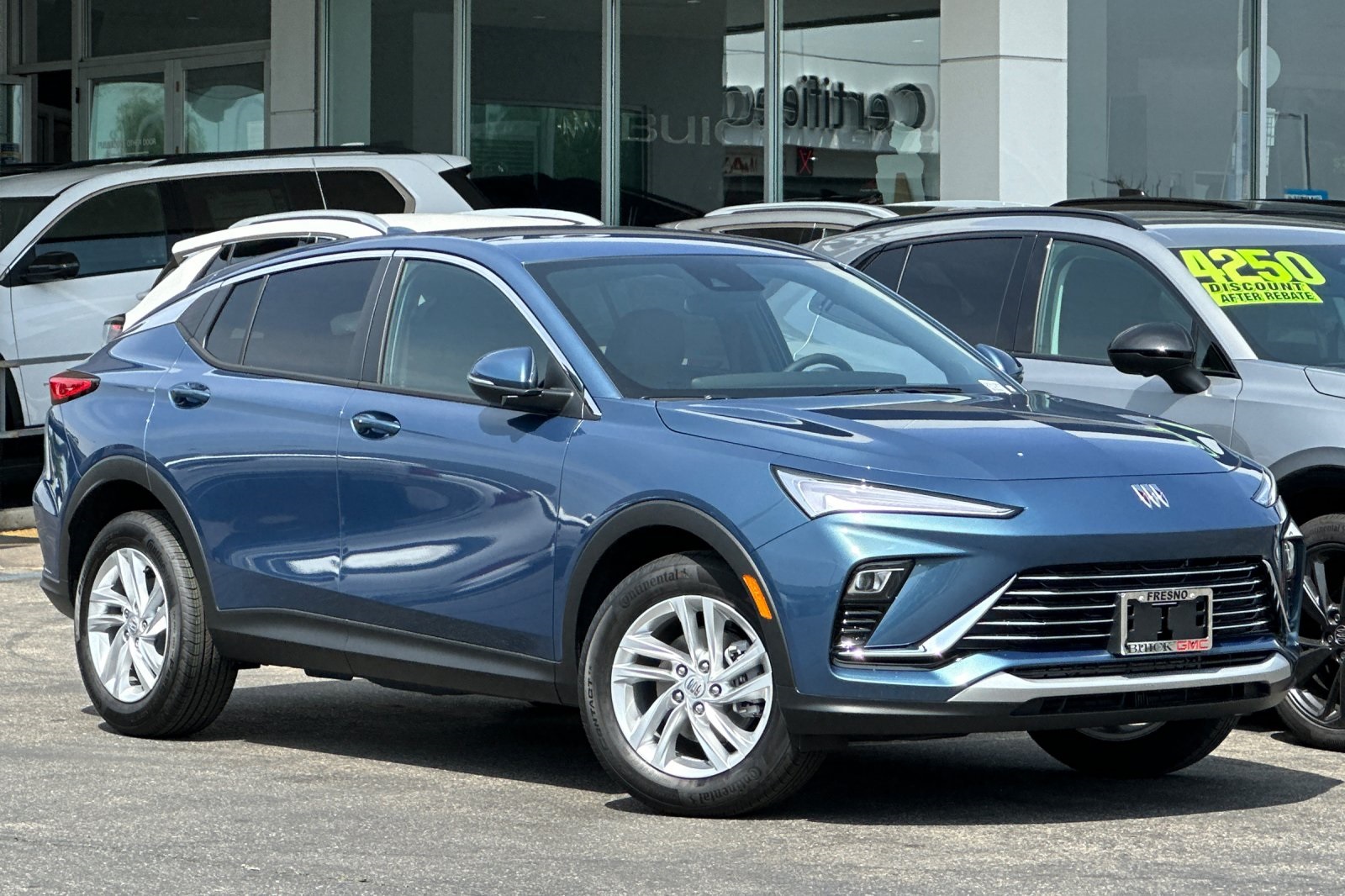 Vehicle image 2 of 32