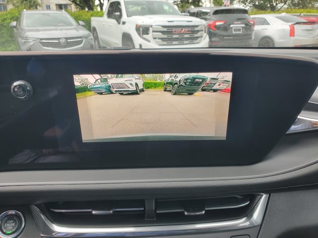 Vehicle image 11 of 17