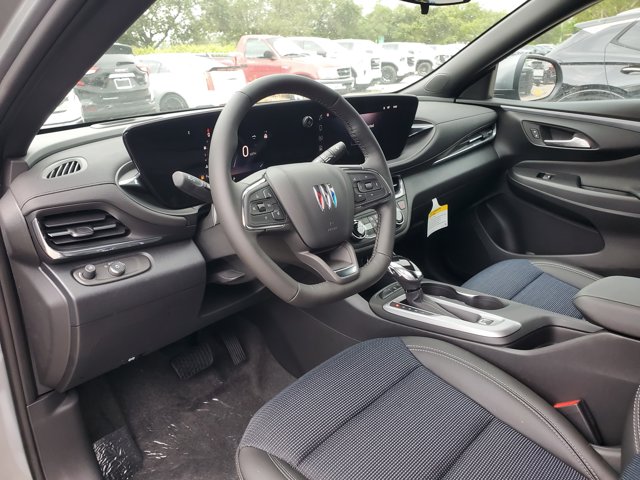 Vehicle image 8 of 17