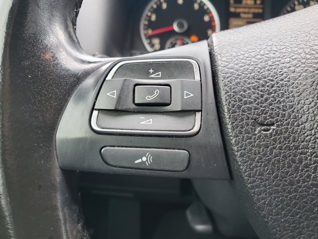 Vehicle image 14 of 17