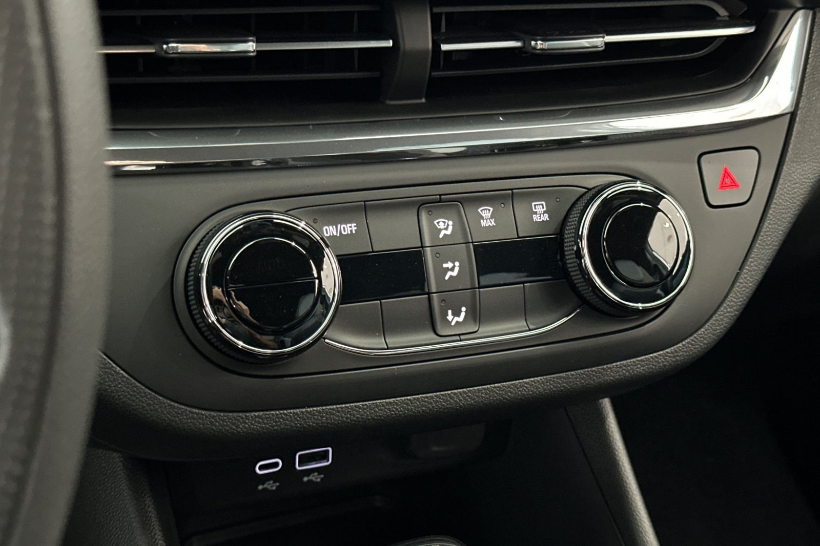 Vehicle image 20 of 30