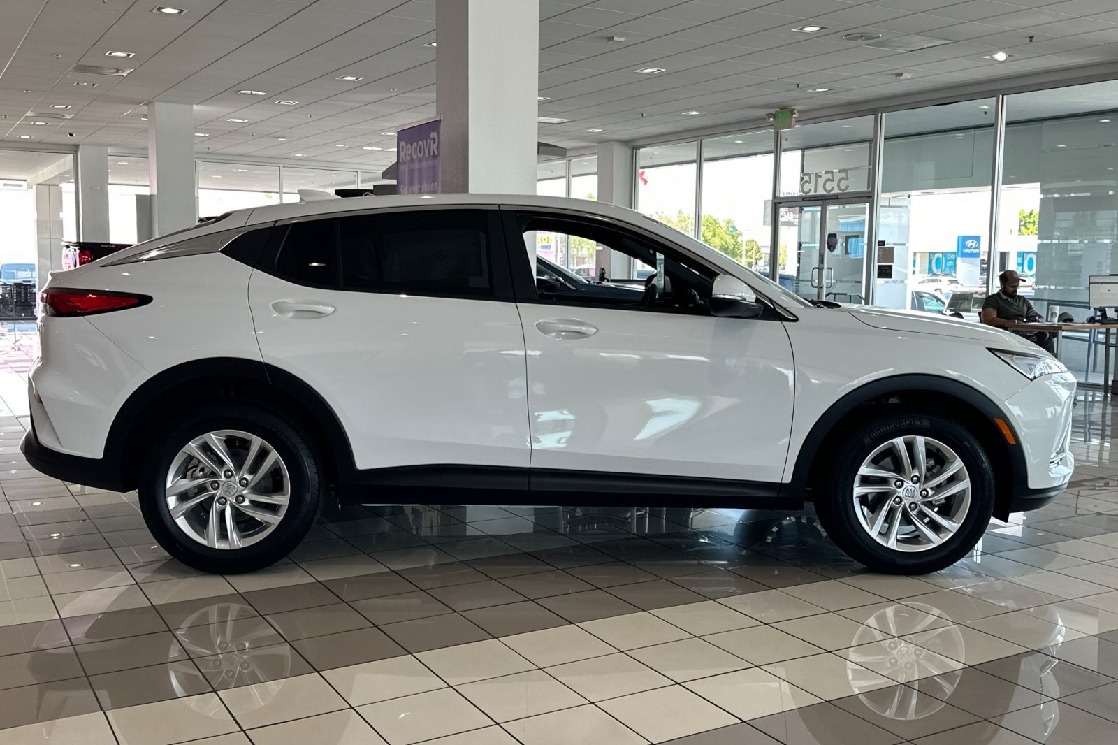 Vehicle image 4 of 30