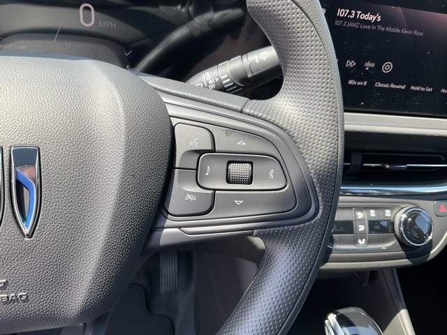 Vehicle image 15 of 23