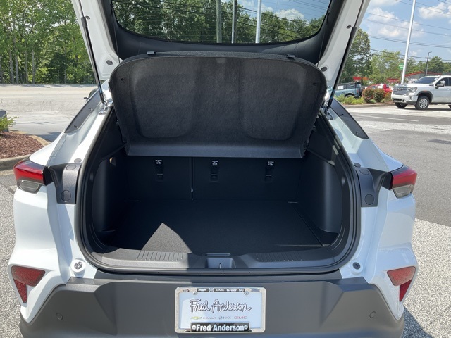 Vehicle image 7 of 23