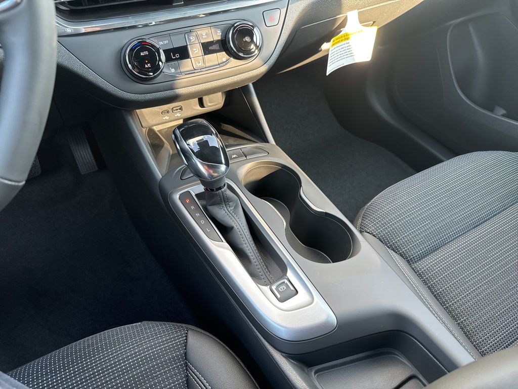 2025 Buick Envista Preferred Image 21 of 48