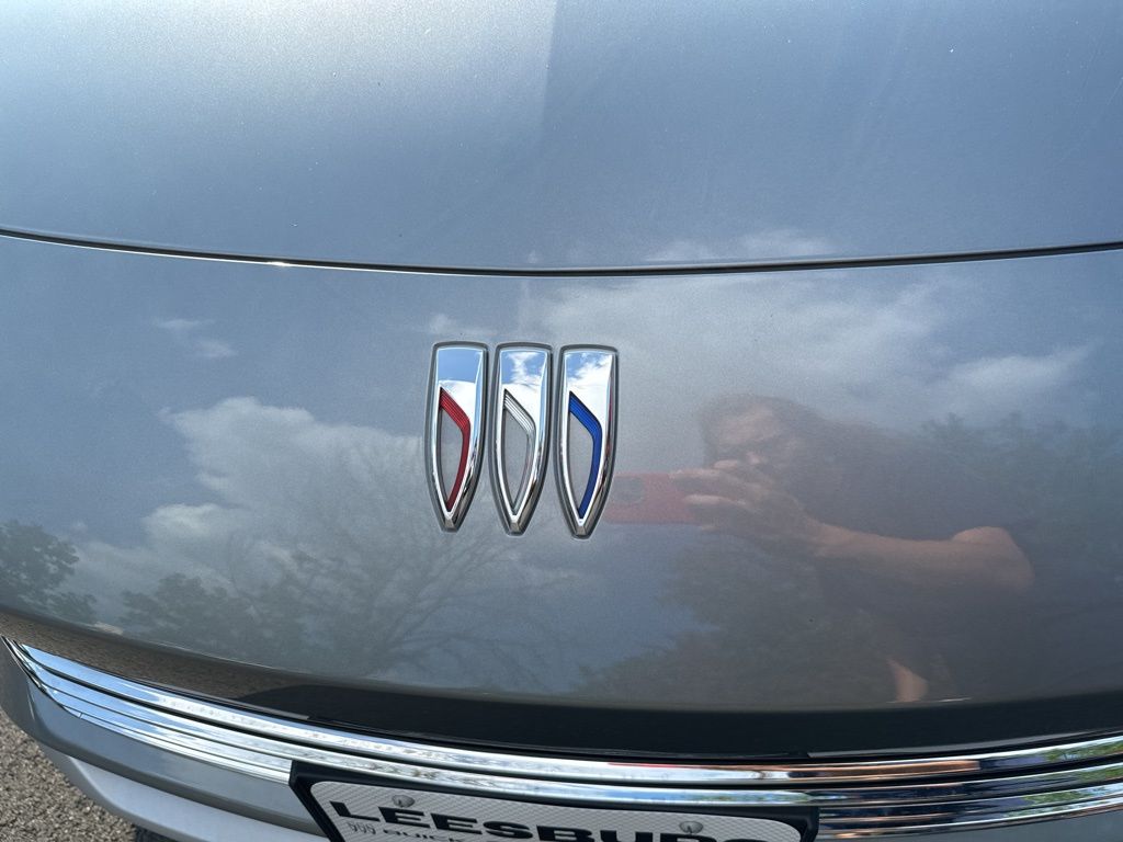 2025 Buick Envista Preferred Image 32 of 48