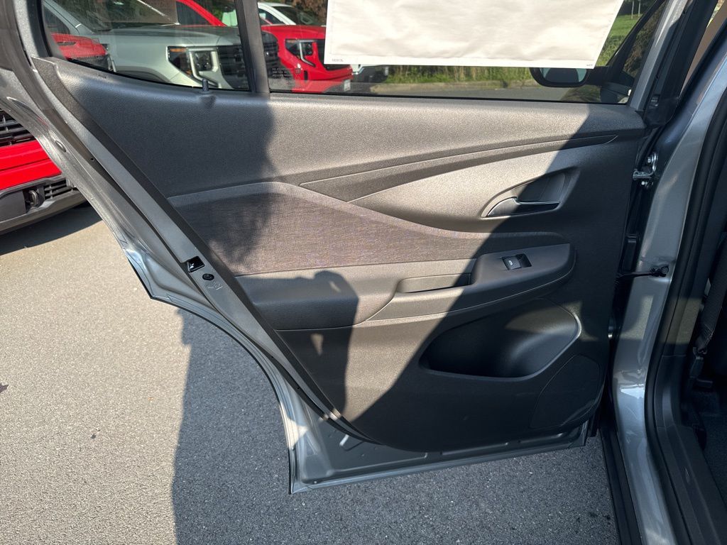 2025 Buick Envista Preferred Image 15 of 48