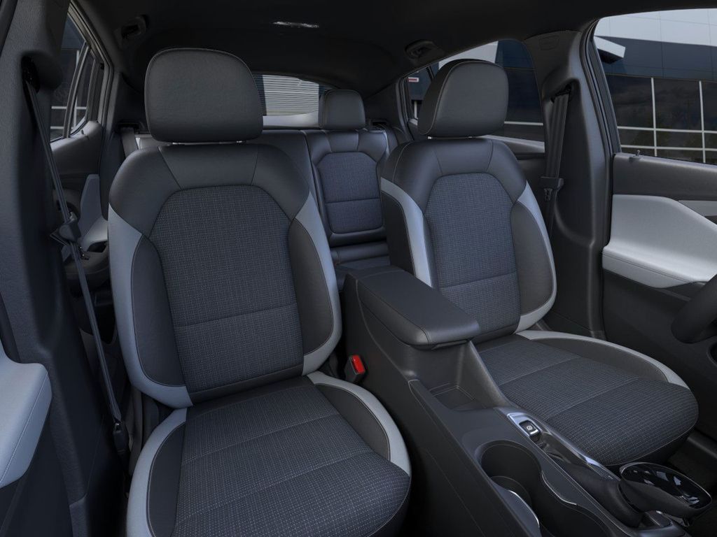 Vehicle image 16 of 24