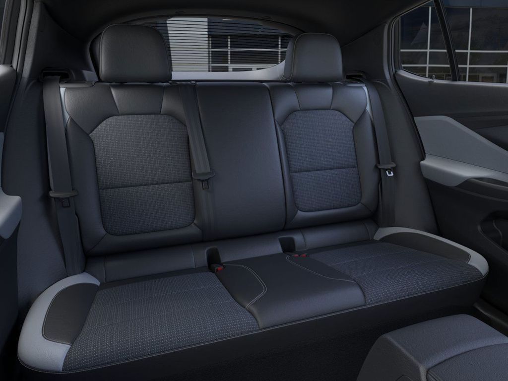 Vehicle image 17 of 24