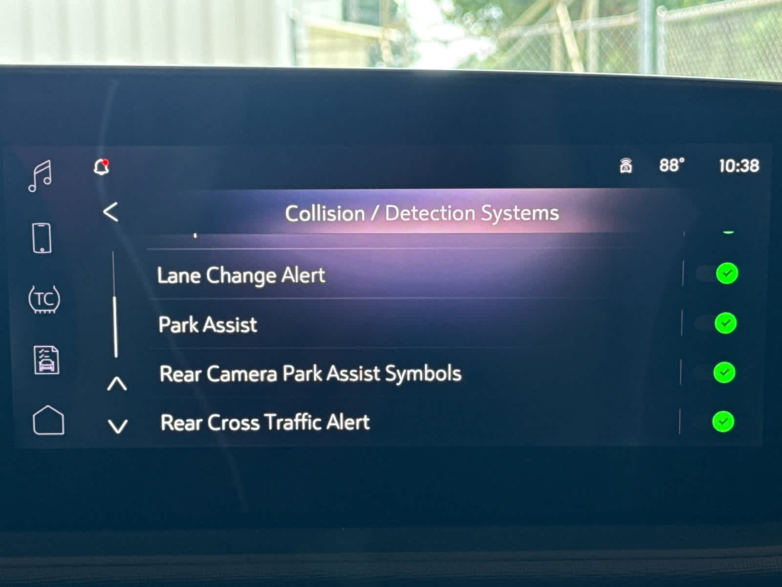 Vehicle image 22 of 44