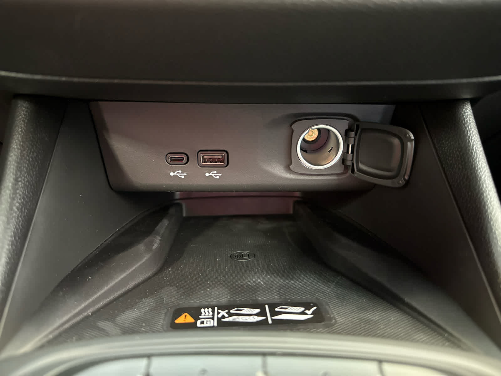 Vehicle image 39 of 44