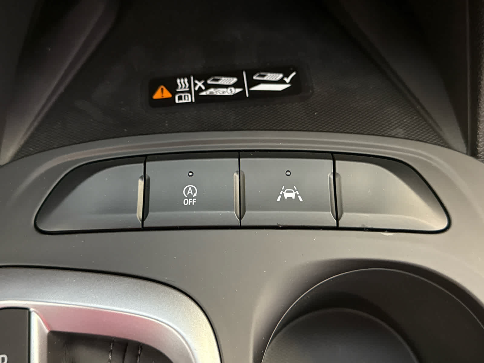 Vehicle image 17 of 44